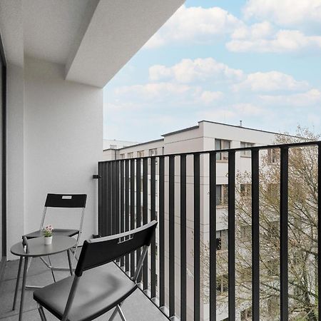 פוזנן Spacious Apartment With Balcony By Rent Like Home מראה חיצוני תמונה